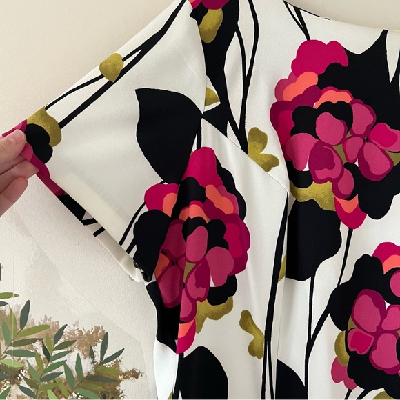 Dress barn woman floral dress size 16 W - Picture 3 of 6